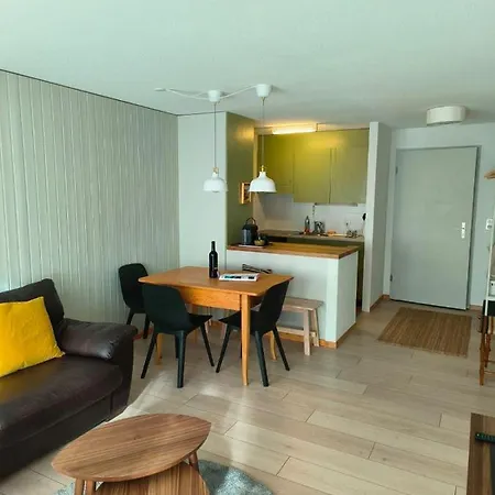 Nr.22,haus Azurit 格雷兴